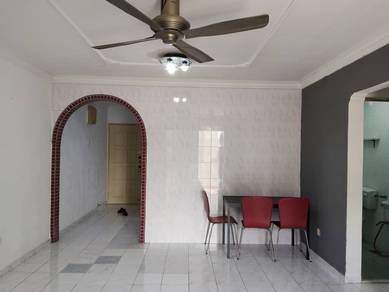 Desa Sri Puteri apartment for rent