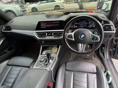 Bmw 330i M SPORT 2.0L (A)