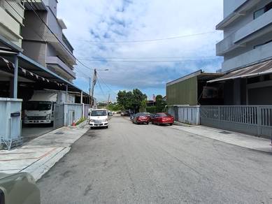 7,000 Feet for Car Workshop/Contractor- at Kampung Cheras Baru-Rent