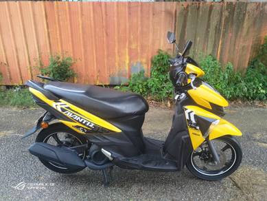 Skuter Yamaha Ego Avantiz starter cantik