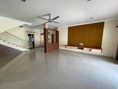 End Lot Unit With Partial Furnish For Family Sungai buloh Damansara