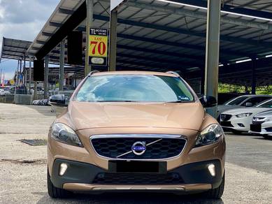 -2015 Volvo V40 2.0 CROSS COUNTRY T5 (A)