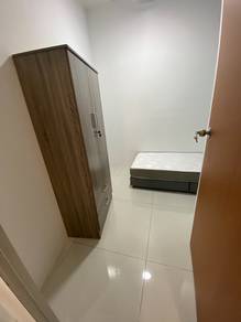 Country garden danga bay room (new furniture) -near CIQ