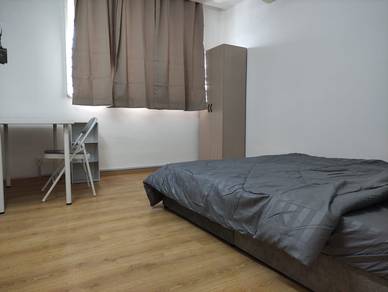 Nice Medium Bedroom Damansara Petaling Jaya MRT