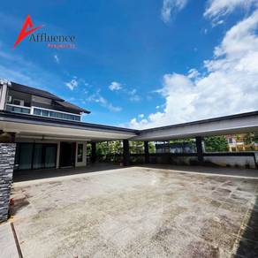 Large Landsize Semi Detached at Green Gate