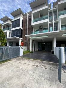3 Storey Reflexion Pool Villa Bdr Nusaputra Puchong