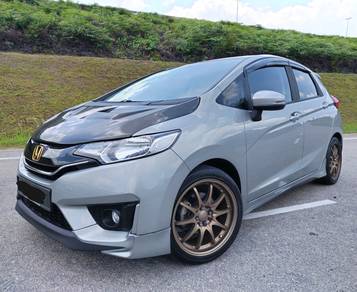 Honda JAZZ 1.5 V (A)