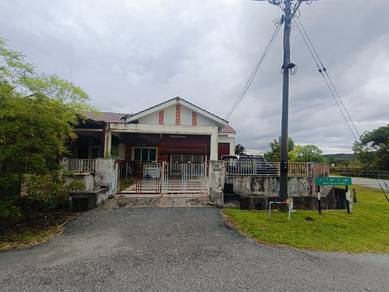 Rumah coerner Lot Teres 1-Tingkat di Bandar Universiti Seri Iskandar