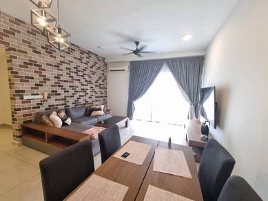 Glomac Centro Service Apartment, Kayu Ara Bandar Utama. Near One Utama
