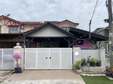 End Lot 2 Storey House Taman Putra Perdana, Puchong