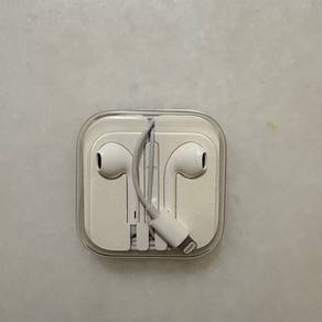 Apple EarPods for sale
