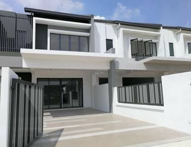 Affordable & Biggest | 22x85 Freehold | 2 Storey House Salak Tinggi