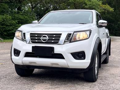 Nissan NAVARA 2.5 SE M 4WD-Car-King Full-Loan