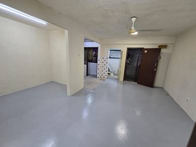 Newly Painted 2 Rooms PANDAN CAHAYA Shop Apartment nr CAHAYA LRT