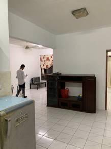 Partially Furnished Apartment For rent at Vista Impiana, Bukit Serdang