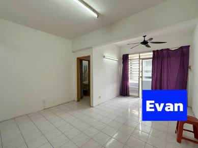 Sinar Bukit Dumbar Jelutong For Rent 1 carpark 3 bedrooms Renovated