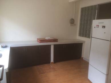 2-storey-Terraced-House-for-rent-Kelana-Jaya-Selangor-3