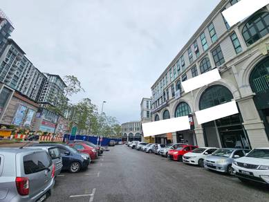 Milan Square Shoplot for rent