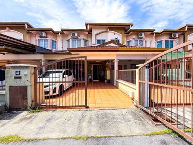 Double Storey Terrace Taman Anggerik Perdana, Bandar Teknologi Kajang