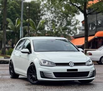 Volkswagen GOLF 1.4 TSI (A)