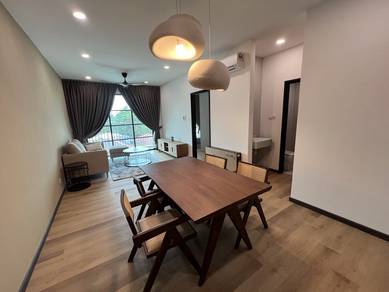 Sapphire on the Park/ new unit/ Cheap/ 2b2b/ extra balcony area