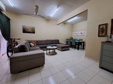 Teres 2 Tingkat, Jalan Alam Suria. Facing Open. Gated & Guarded Area.