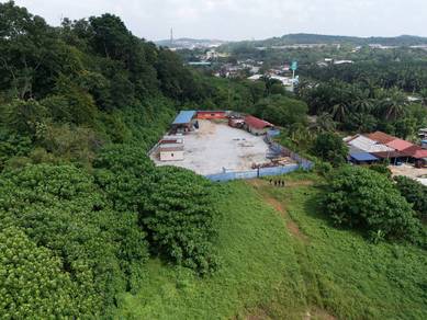 LAND FOR SALE  Merbau Sempak,  Jalan Kuala Selangor. TepI jalan utama