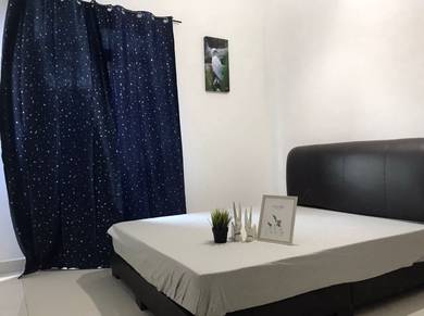 Master Room Female Only at TR Residence (Tun Razak Residence)