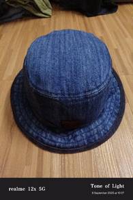 Levis red tab denim hat 