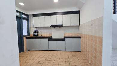 【KITCHEN CABINET + SECURITY DOOR】2 Storey SETIA IMPIAN Well Maintained