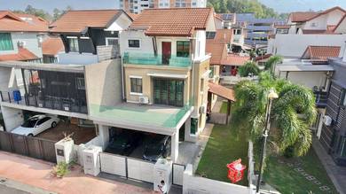 3 Storey Semi-D Taman Taming Mutiara Bandar Sungai Long Kajang.