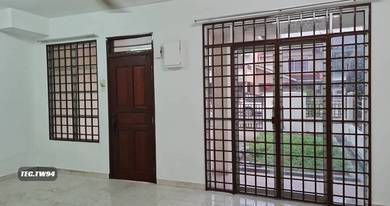 Limited Unit For Bandar Botanic Rent Good Condition 2 Storey House