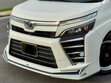 -2017 Toyota VOXY 2.0 ZS KIRAMEKI II MODELISTA (A)