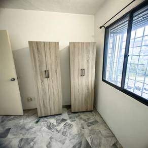 Female unit for rent 2min to mrt taman naga emas