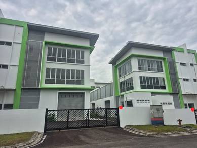 3 Storey Cluster Factory @ Kulai Saleng Senai @ with 6 Partition Rooms