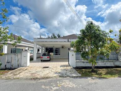 Single Storey Semi Detached House for Rent at Senadin Miri