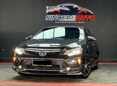 TOYOTA CAMRY 2.5 HYBRID FACELiFT R/CAM K/LESS 1OWN