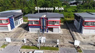 For Rent - Semi Detached Factory @ Sidanu Industrial Park 13th Mile