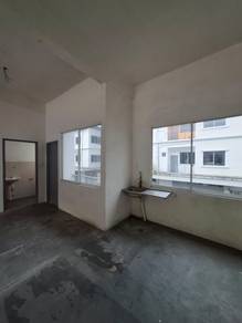 FOR RENT! Shoplot at Benoni Commercial Center