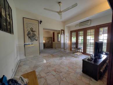 Taman Yulek corner lot Bungalow for sale!