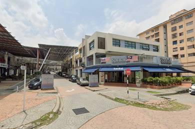 3000 sf Corner Putra Walk Seri Kembangan Facing Main Road Ground Floor