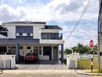 Simfoni Perdana Townhouse Puncak Alam 1200sqft GOOD CONDITION NEW