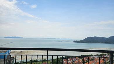 Worth Buy Zen 6 High Floor near Queensbay, 3 Car park unit