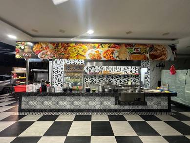 Ground floor Corner Shop Facing Mainroad @ Seri Kembangan