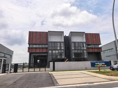 3 Storey Semi-D Factory  Land Size : 160'x70'   11,200 sqft Build Up S