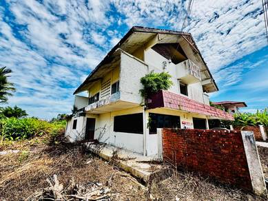 Double Storey Detached House For Sale , at Jalan Rock Batu 3, Medan