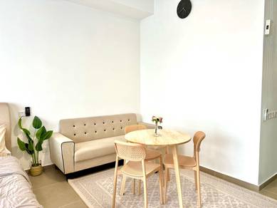 Mossaz @ Empire City Studio Unit For Rent
