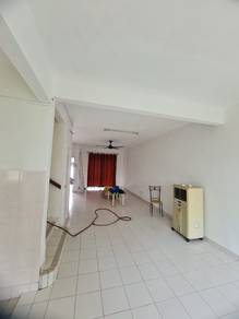 MURAHX3✅2 Storey Terrace House Taman Putra Prima Puchong