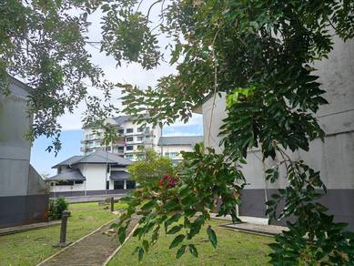 Village Grove Condominium