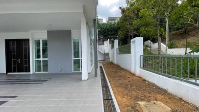 End Lot 3 Storey Semi D Tropika Melawati